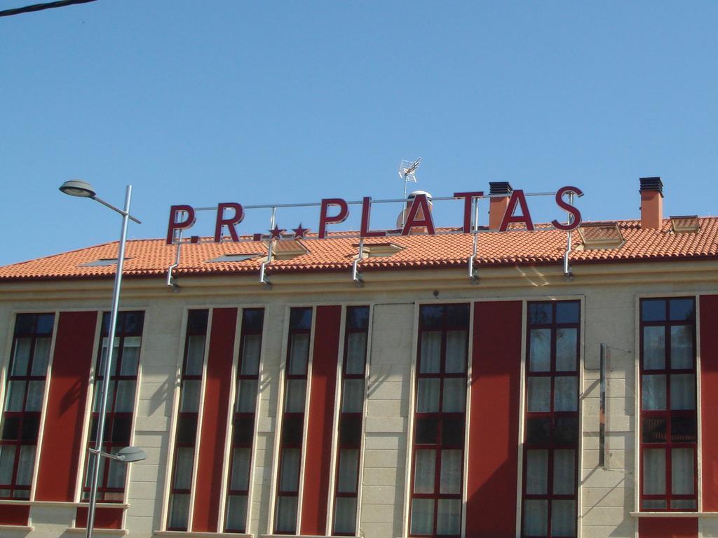 Pension Residencial Platas O Pedrouzo Luaran gambar