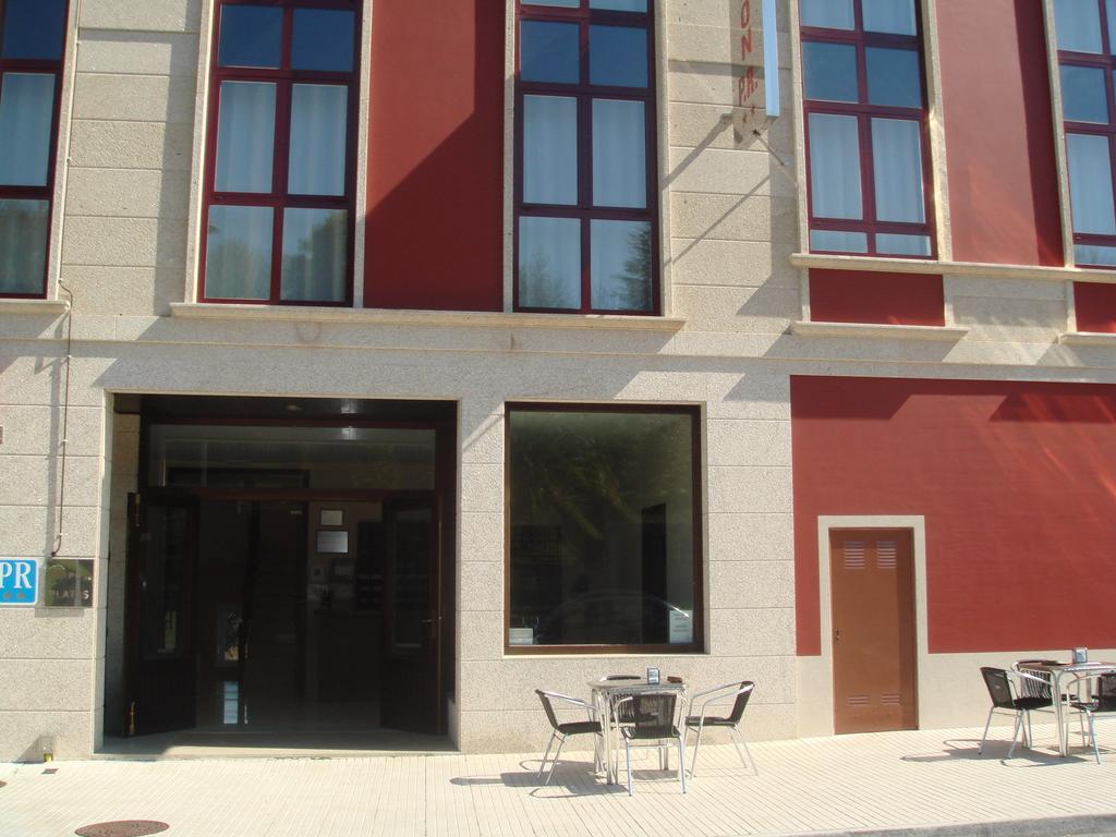 Pension Residencial Platas O Pedrouzo Luaran gambar