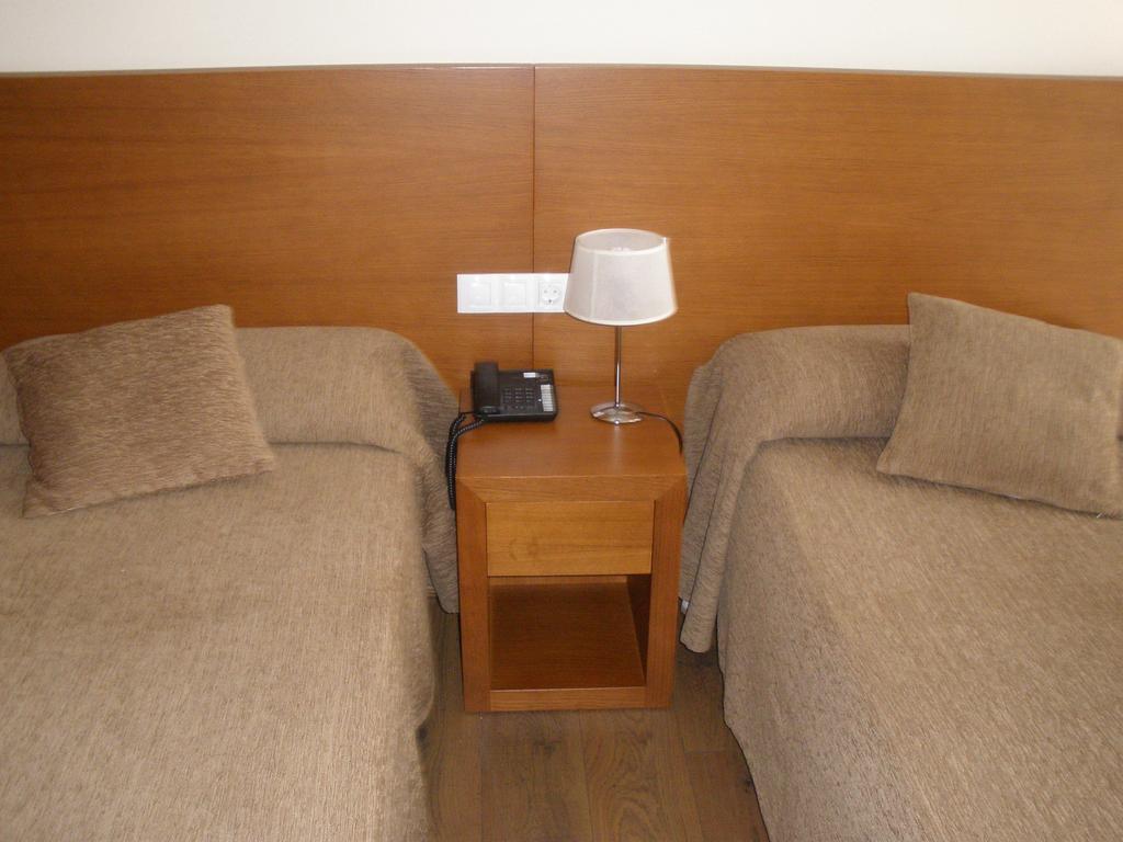 Pension Residencial Platas O Pedrouzo Luaran gambar